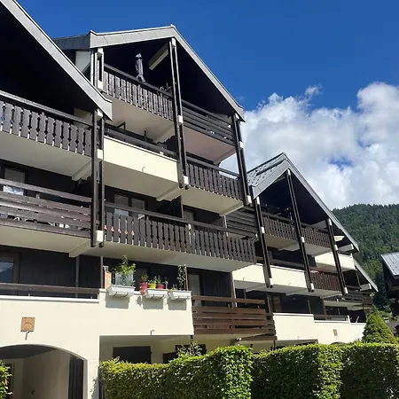 Renove Au Centre Village Avec Balcon - Fr-1-624-180 *
