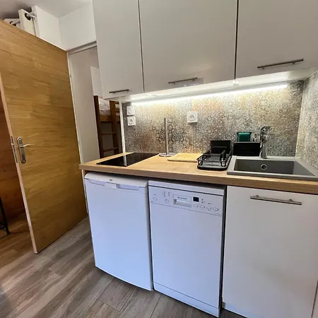Renove Au Centre Village Avec Balcon Apartment *